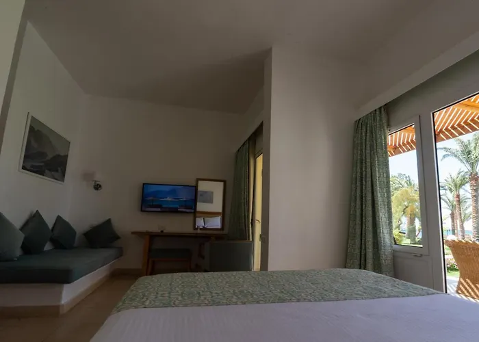 Lagoon Club & Ex Tirana Resort Dahab