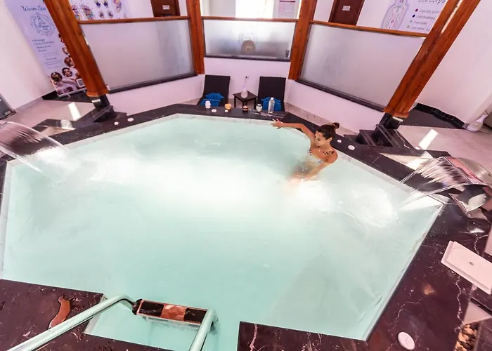 Lagoon Club & Ex Tirana 4* Dahab