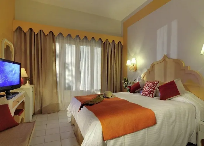 Lagoon Club & Ex Tirana Resort Dahab