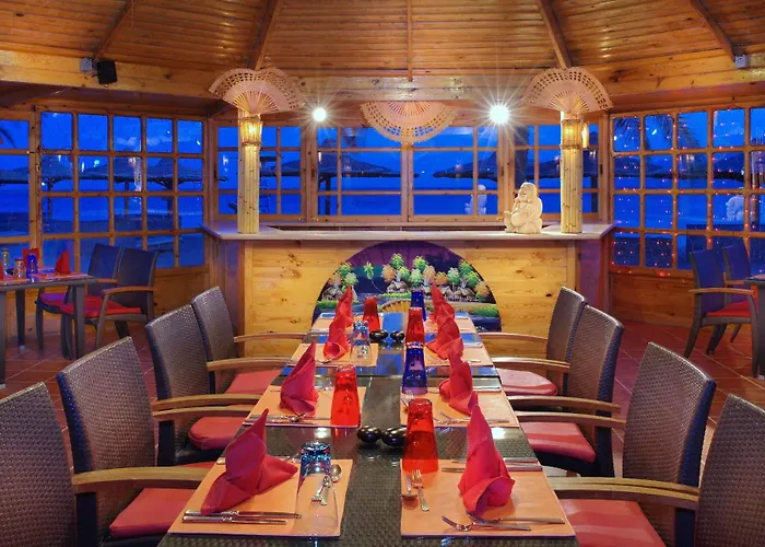 Lagoon Club & Ex Tirana 4* Dahab
