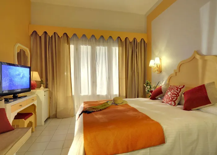 Resort Lagoon Club & Ex Tirana 4*